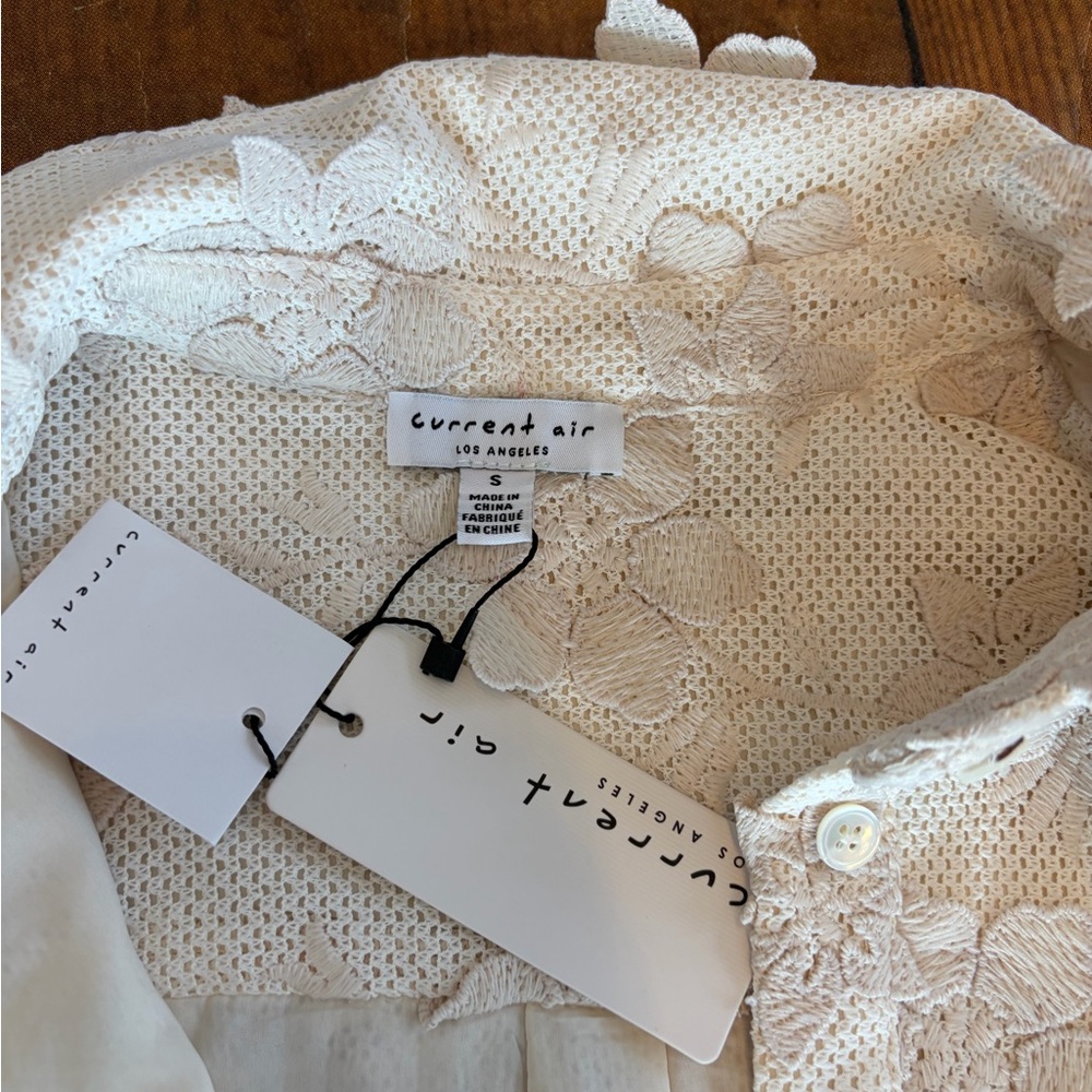 Current Air Cream Floral Lace Blouse - Picture 7 of 9